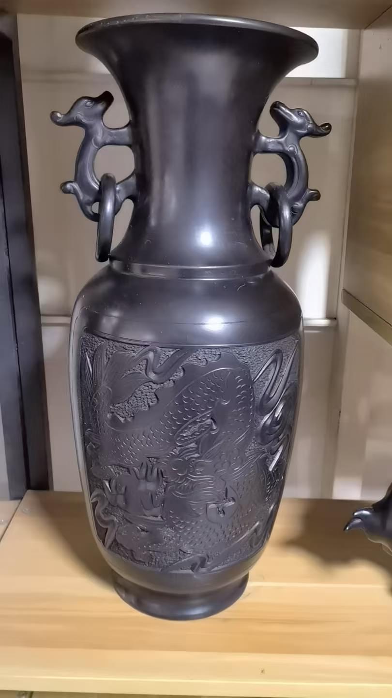 Ink Shadow Carved Dragon Title Ring Large Bottle, Dragon Royal Xuantao Title Ring Blessing Bottle. Dragon bottle